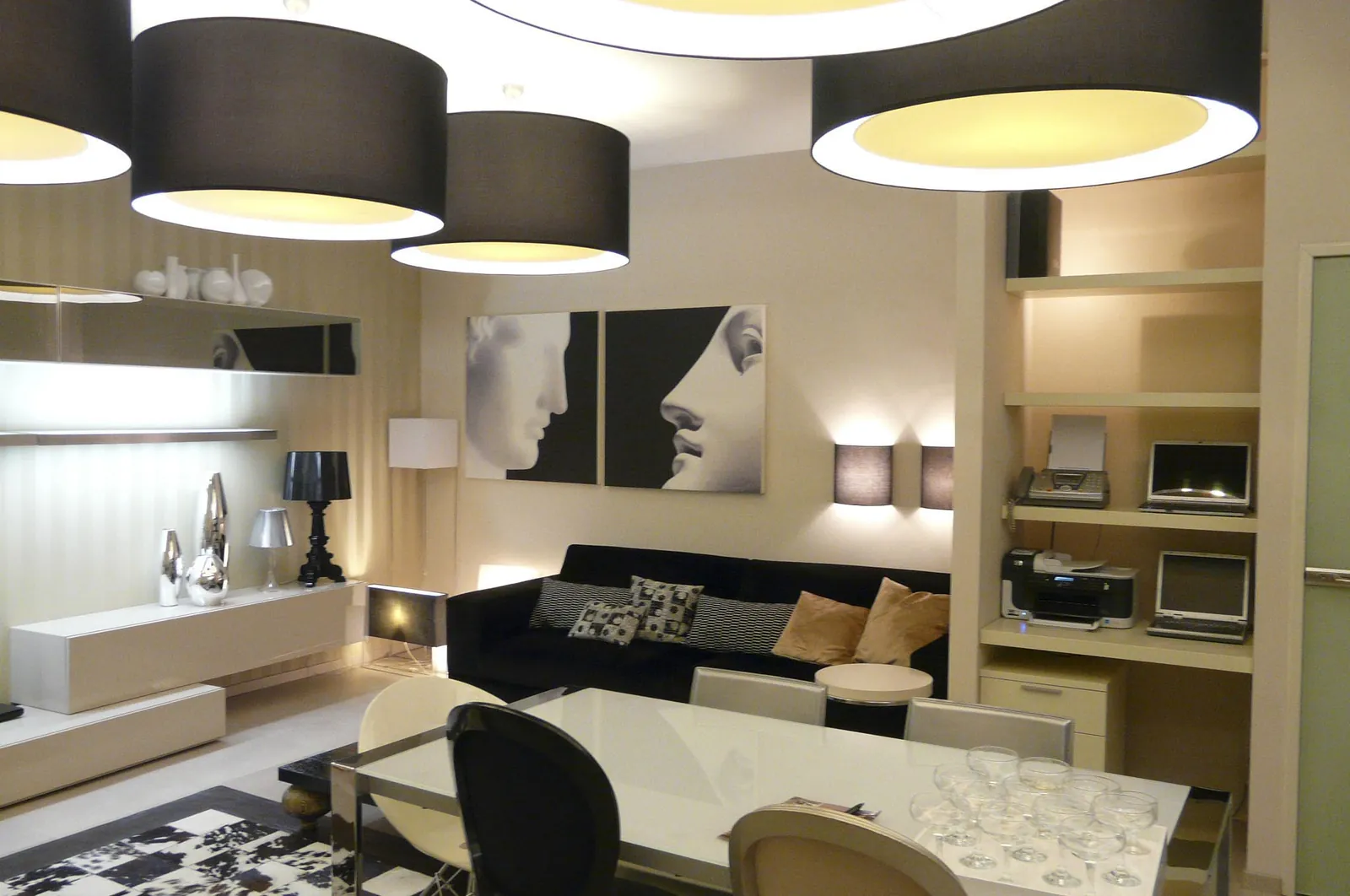 A LA CASA DESIGN debreceni bemutatóterme olasz bútorokkal (6)